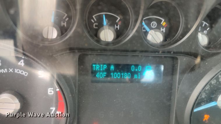 image for item LA9330 2011 Ford F350 Super Duty  SuperCab utility bed pickup truck