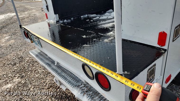 image for item LA9330 2011 Ford F350 Super Duty  SuperCab utility bed pickup truck