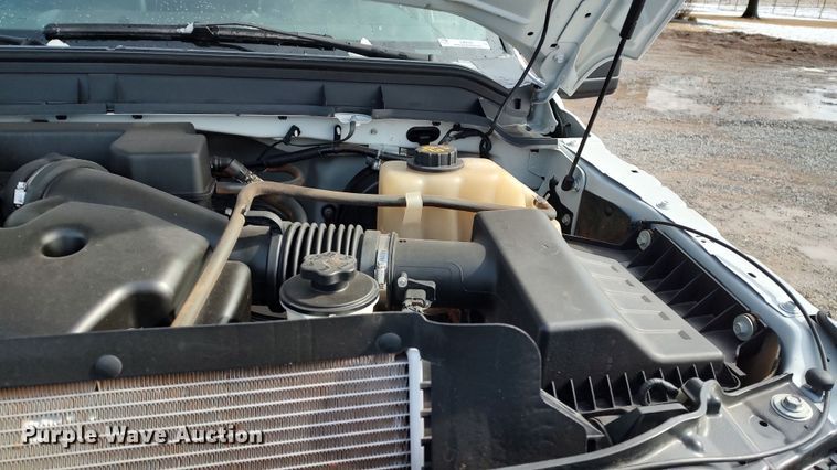 image for item LA9330 2011 Ford F350 Super Duty  SuperCab utility bed pickup truck