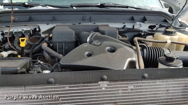 image for item LA9330 2011 Ford F350 Super Duty  SuperCab utility bed pickup truck