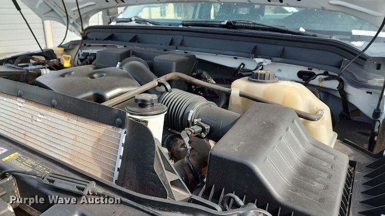 image for item LA9330 2011 Ford F350 Super Duty  SuperCab utility bed pickup truck