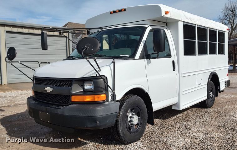 image for item LA9331 2007 Chevrolet Express 3500  school bus