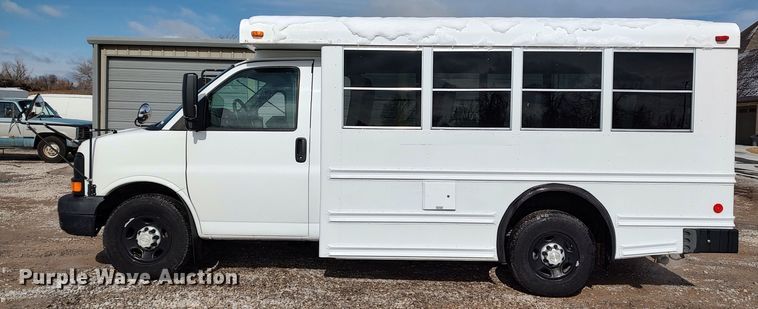 image for item LA9331 2007 Chevrolet Express 3500  school bus