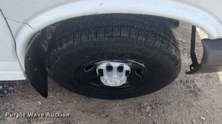 image for item LA9331 2007 Chevrolet Express 3500  school bus