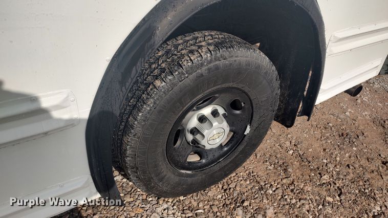 image for item LA9331 2007 Chevrolet Express 3500  school bus