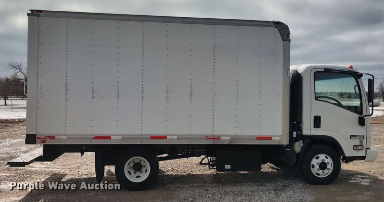 image for item LA9333 2013 Isuzu NPR  box truck