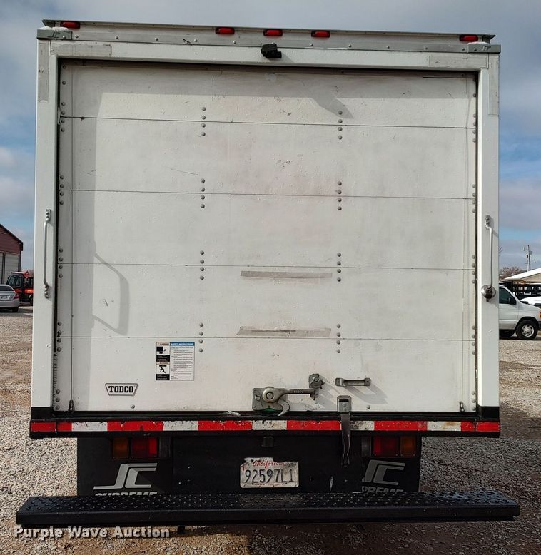 image for item LA9333 2013 Isuzu NPR  box truck