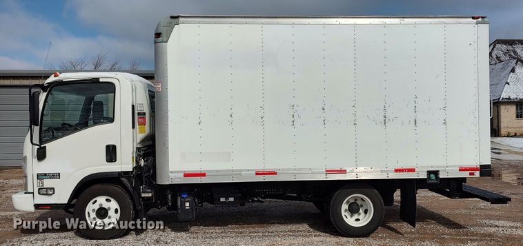 image for item LA9333 2013 Isuzu NPR  box truck