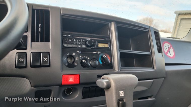 image for item LA9333 2013 Isuzu NPR  box truck