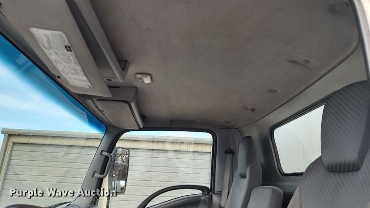 image for item LA9333 2013 Isuzu NPR  box truck