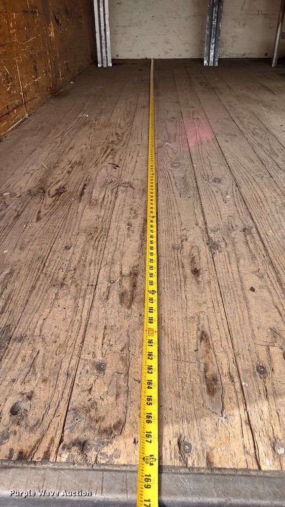 image for item LA9333 2013 Isuzu NPR  box truck