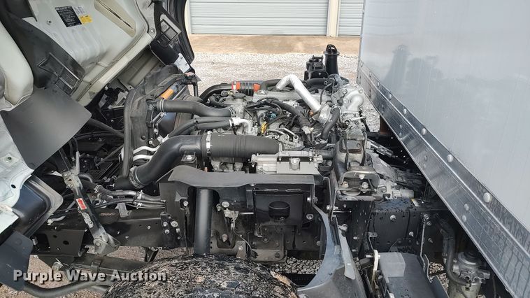 image for item LA9333 2013 Isuzu NPR  box truck