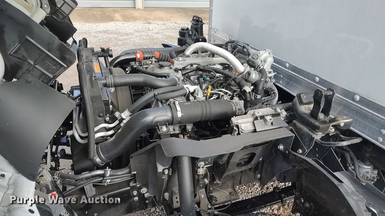 image for item LA9333 2013 Isuzu NPR  box truck