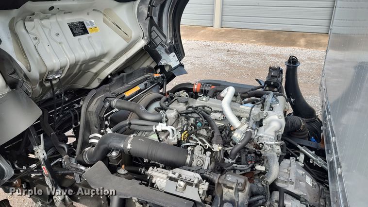 image for item LA9333 2013 Isuzu NPR  box truck