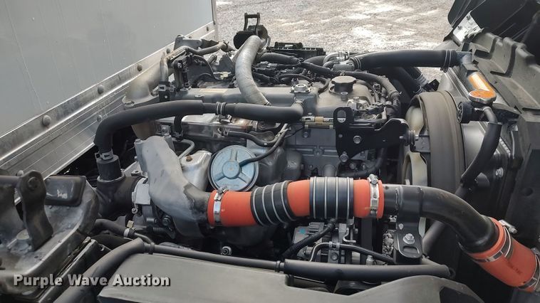 image for item LA9333 2013 Isuzu NPR  box truck