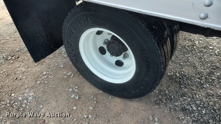 image for item LA9333 2013 Isuzu NPR  box truck