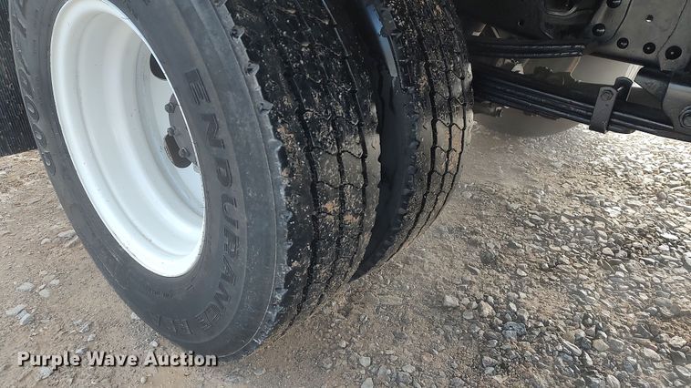 image for item LA9333 2013 Isuzu NPR  box truck