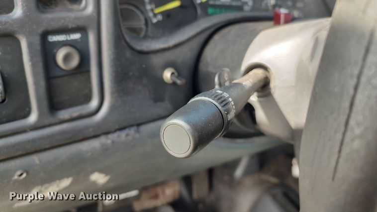 image for item LA9334 2001 Chevrolet Silverado 2500HD  pickup truck