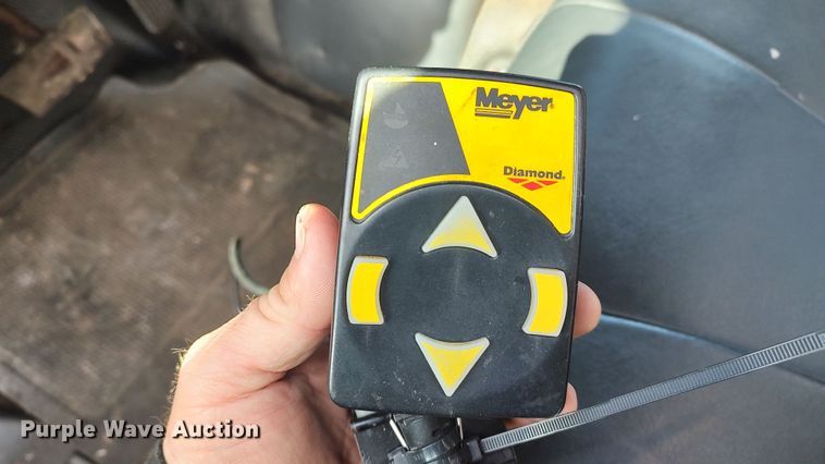 image for item LA9334 2001 Chevrolet Silverado 2500HD  pickup truck