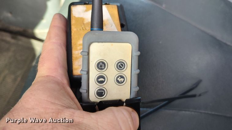 image for item LA9334 2001 Chevrolet Silverado 2500HD  pickup truck