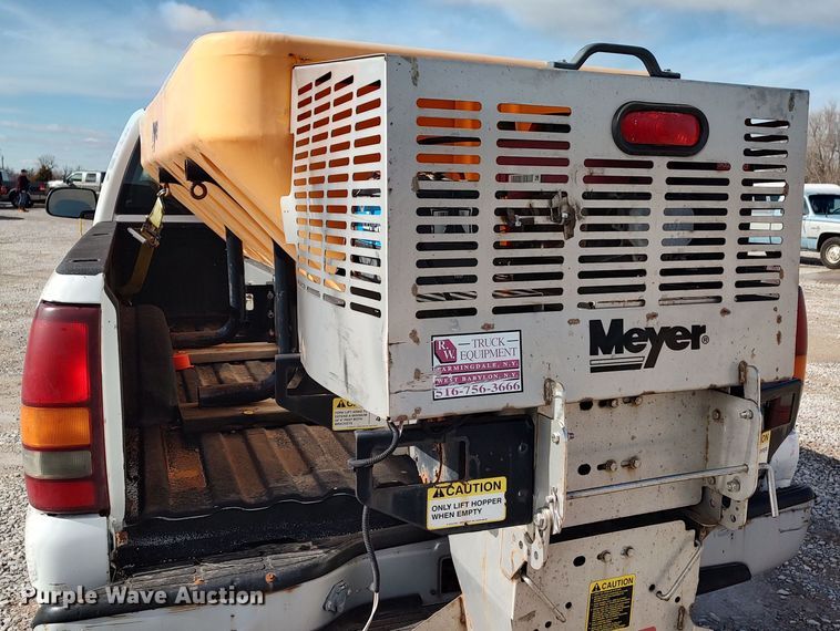 image for item LA9334 2001 Chevrolet Silverado 2500HD  pickup truck