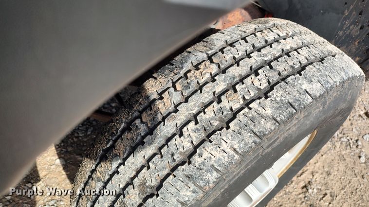 image for item LA9334 2001 Chevrolet Silverado 2500HD  pickup truck