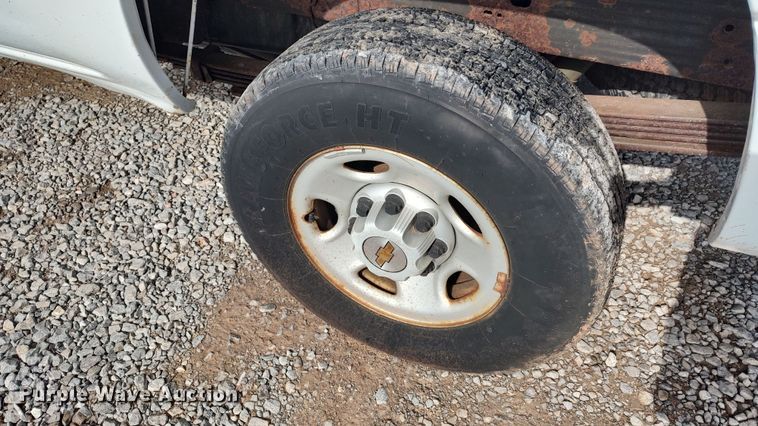 image for item LA9334 2001 Chevrolet Silverado 2500HD  pickup truck