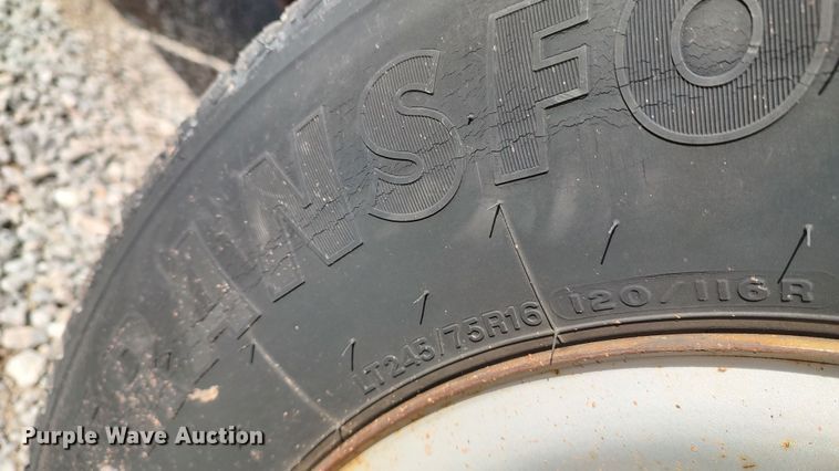 image for item LA9334 2001 Chevrolet Silverado 2500HD  pickup truck