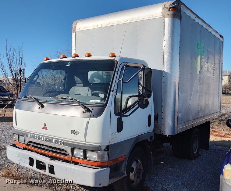 image for item LA9356 2000 Mitsubishi FUSO  box truck