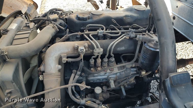 image for item LA9356 2000 Mitsubishi FUSO  box truck