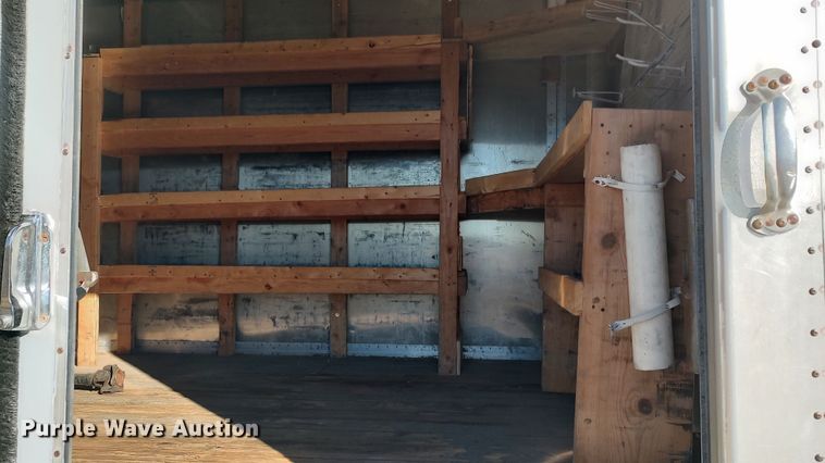 image for item LA9356 2000 Mitsubishi FUSO  box truck