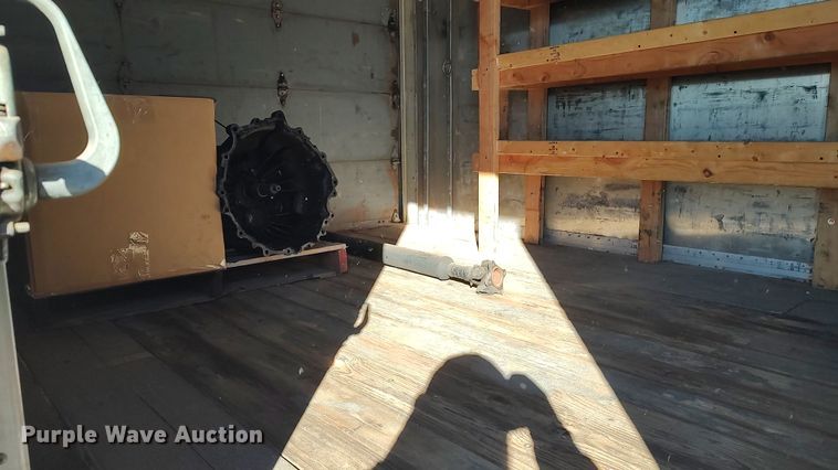 image for item LA9356 2000 Mitsubishi FUSO  box truck