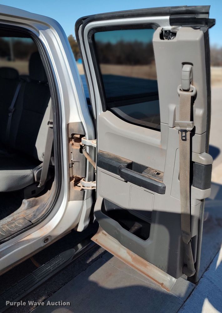 image for item LA9358 2016 Ford F150  SuperCab pickup truck