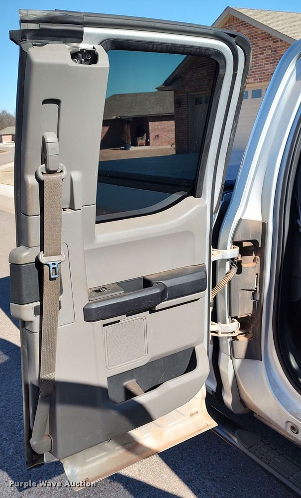 image for item LA9358 2016 Ford F150  SuperCab pickup truck