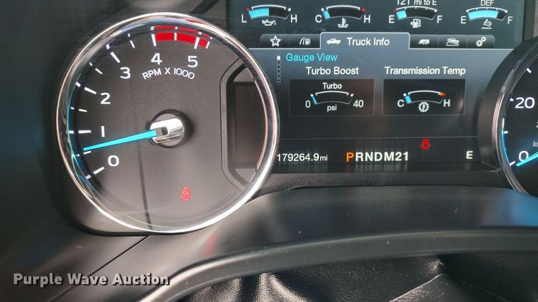 image for item LA9370 2019 Ford F350 Lariat Super Duty  Crew Cab pickup truck