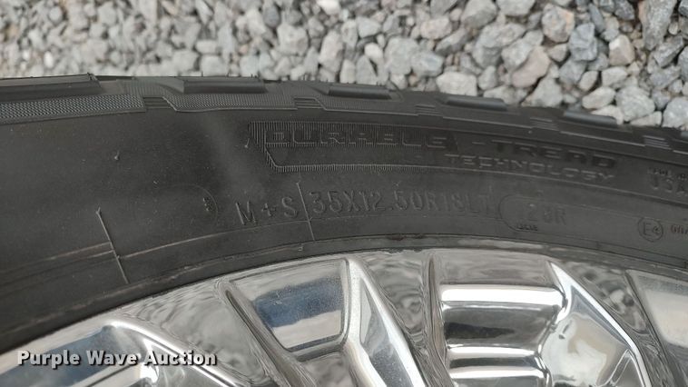 image for item LA9370 2019 Ford F350 Lariat Super Duty  Crew Cab pickup truck