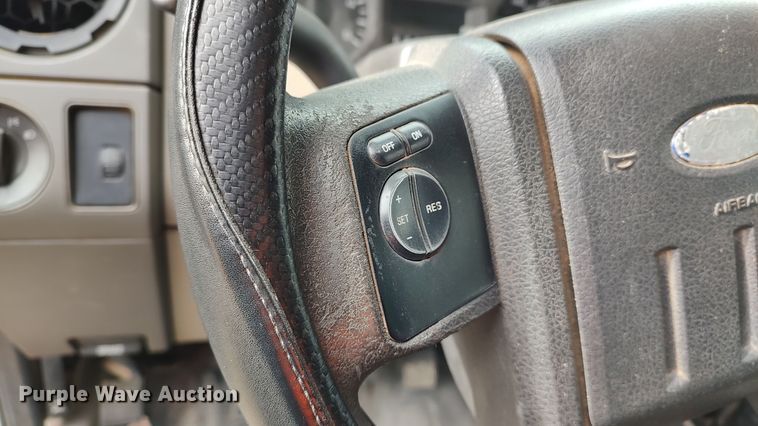 image for item LF9532 2010 Ford F350 Super Duty  SuperCab utility bed pickup truck