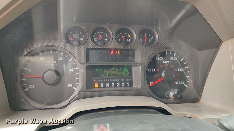 image for item LF9532 2010 Ford F350 Super Duty  SuperCab utility bed pickup truck