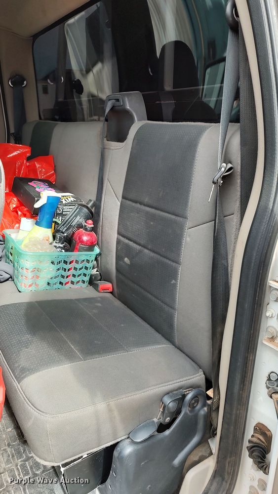 image for item LF9532 2010 Ford F350 Super Duty  SuperCab utility bed pickup truck