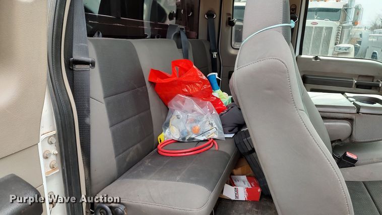 image for item LF9532 2010 Ford F350 Super Duty  SuperCab utility bed pickup truck