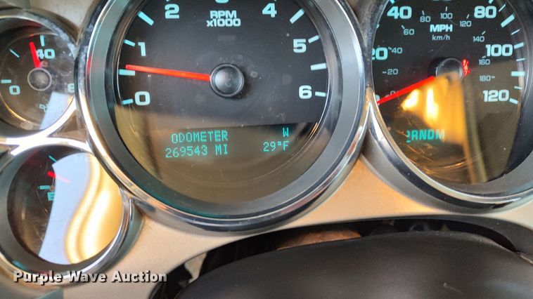 image for item LF9534 2013 Chevrolet Silverado 1500  Ext. Cab pickup truck