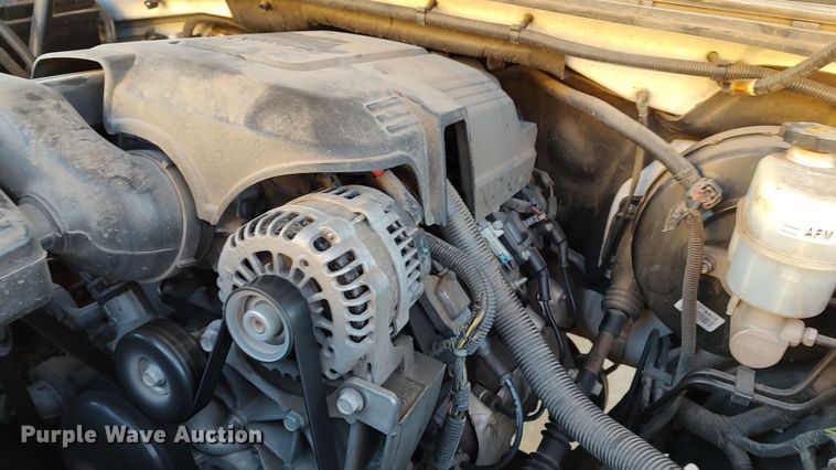 image for item LF9534 2013 Chevrolet Silverado 1500  Ext. Cab pickup truck