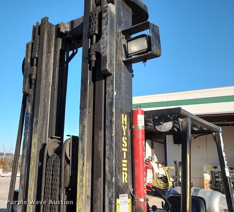 image for item LF9535 Hyster S120XLS  forklift