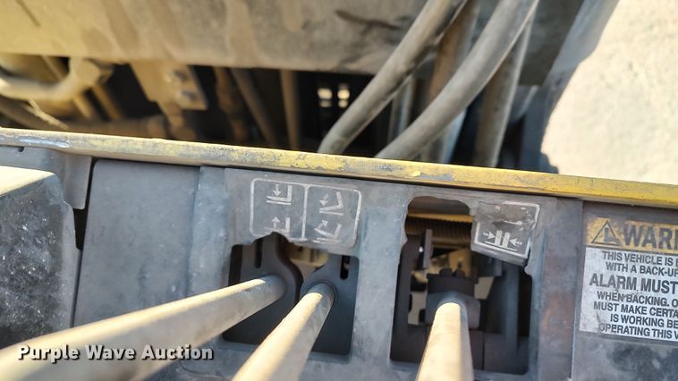 image for item LF9535 Hyster S120XLS  forklift