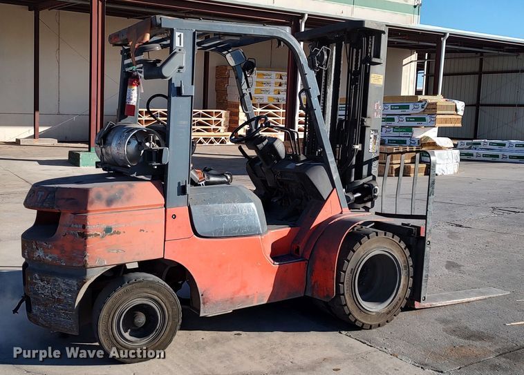 image for item LF9537 Toyota 7FGU32  forklift