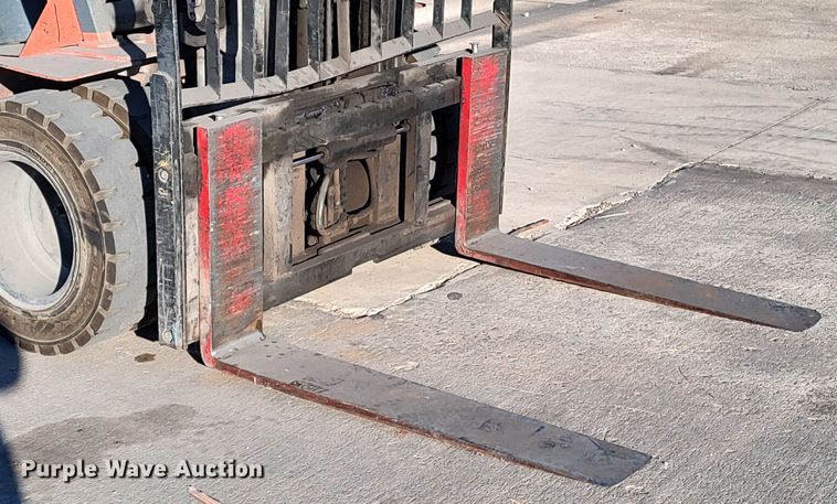 image for item LF9537 Toyota 7FGU32  forklift