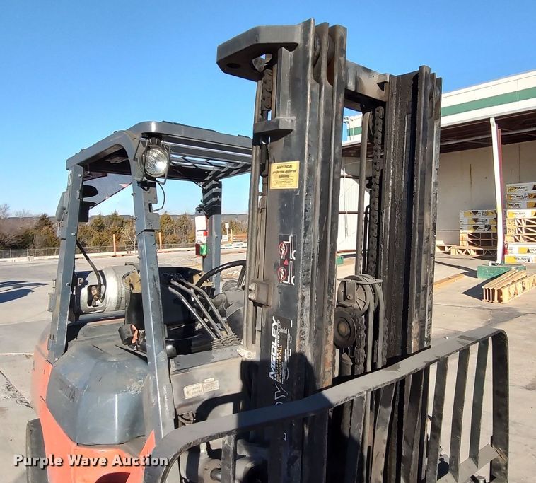 image for item LF9537 Toyota 7FGU32  forklift