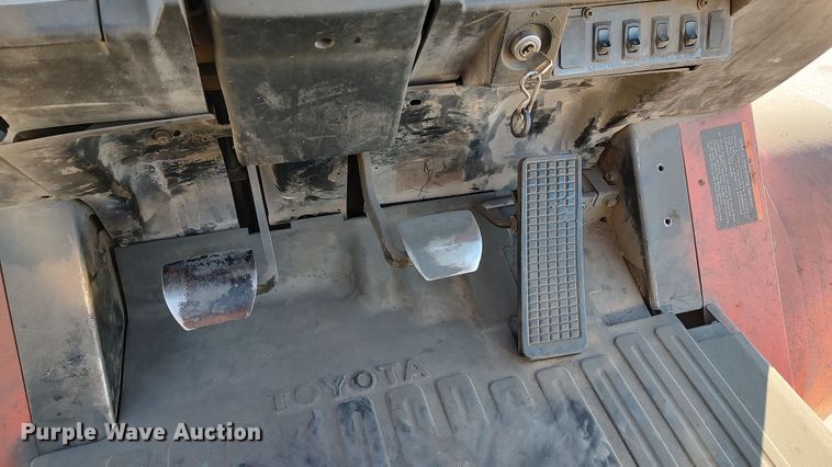 image for item LF9537 Toyota 7FGU32  forklift
