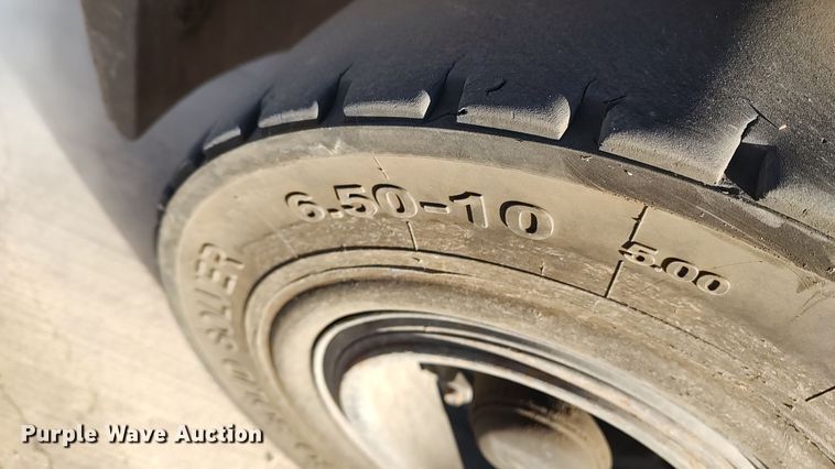 image for item LF9537 Toyota 7FGU32  forklift