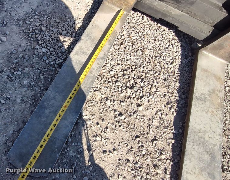 image for item LF9542 Hyster H80XM  forklift